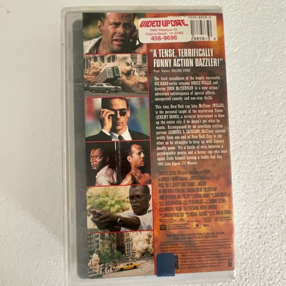EUC Bruce Willis “Die Hard” VHS, Released 1996 - Picture 3 of 6